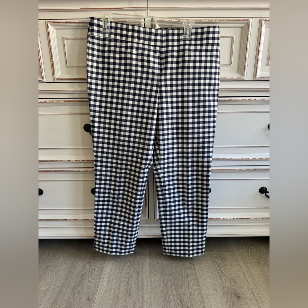 Ann Taylor Navy‎ and White Gingham Cropped Pants - Picture 8 of 9